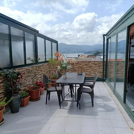 Piso Con Terraza En Rias Altas Lägenhet *